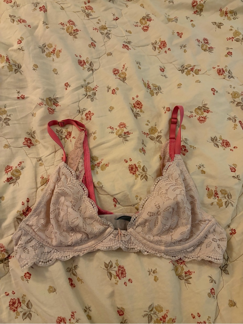 Aerie Pink Lace Bralette w/ Underwire